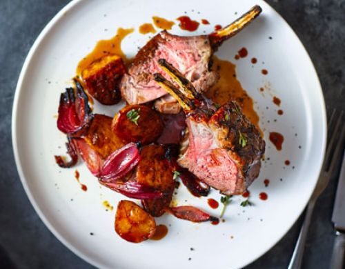 Rack of Lamb with spiced red onions and potatoes